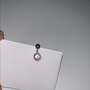 Single 14k gold earring